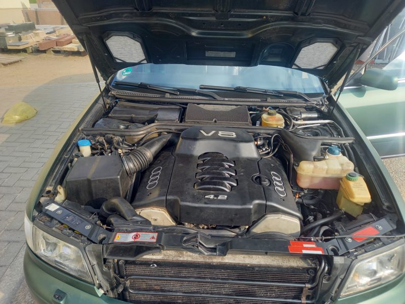 A8 D2 4,2L V8 Bj 1994