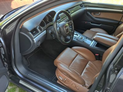 Audi s8 d3 V10