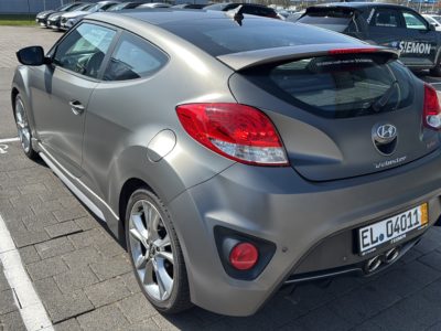 Hyundai Veloster Turbo - Abarth 595 Competizione