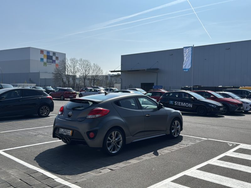 Hyundai Veloster Turbo - Abarth 595 Competizione