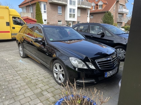 Tausche meine Mercedes E-Klasse T-Modell E 350 (W212) gegen alten BMW, VW oder Benz